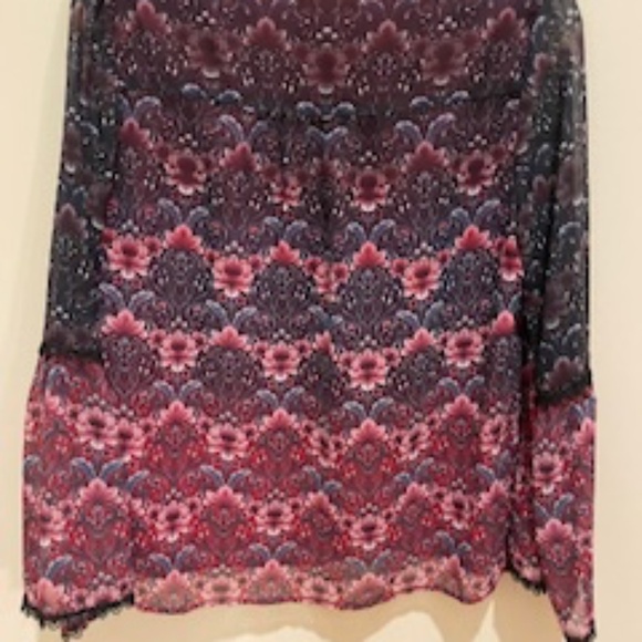 Nanette Lepore LongSleeve Top. Size Medium - Picture 6 of 7